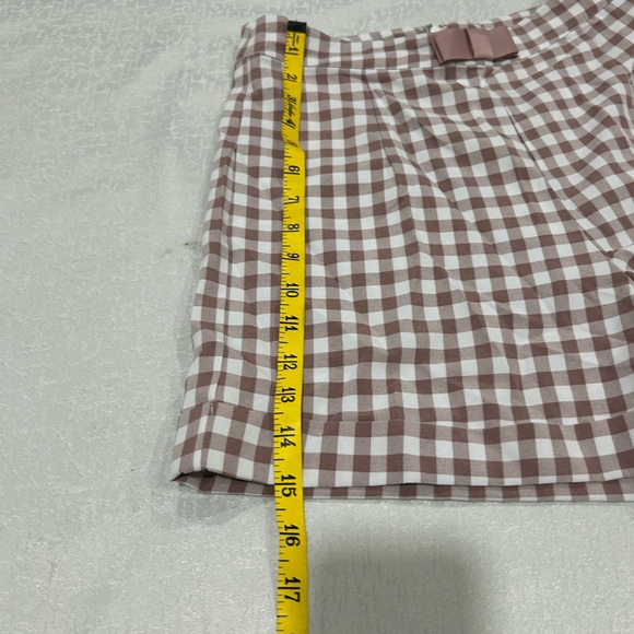 Adorable Gingham short with a bow size Small  - Picture 7 of 7